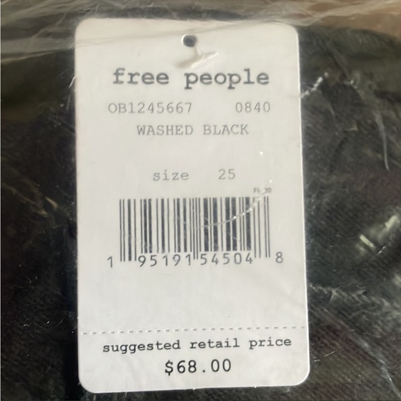 NWT FREE PEOPLE shorts size 25 black Taliesin cut off washed black denim - Picture 6 of 8